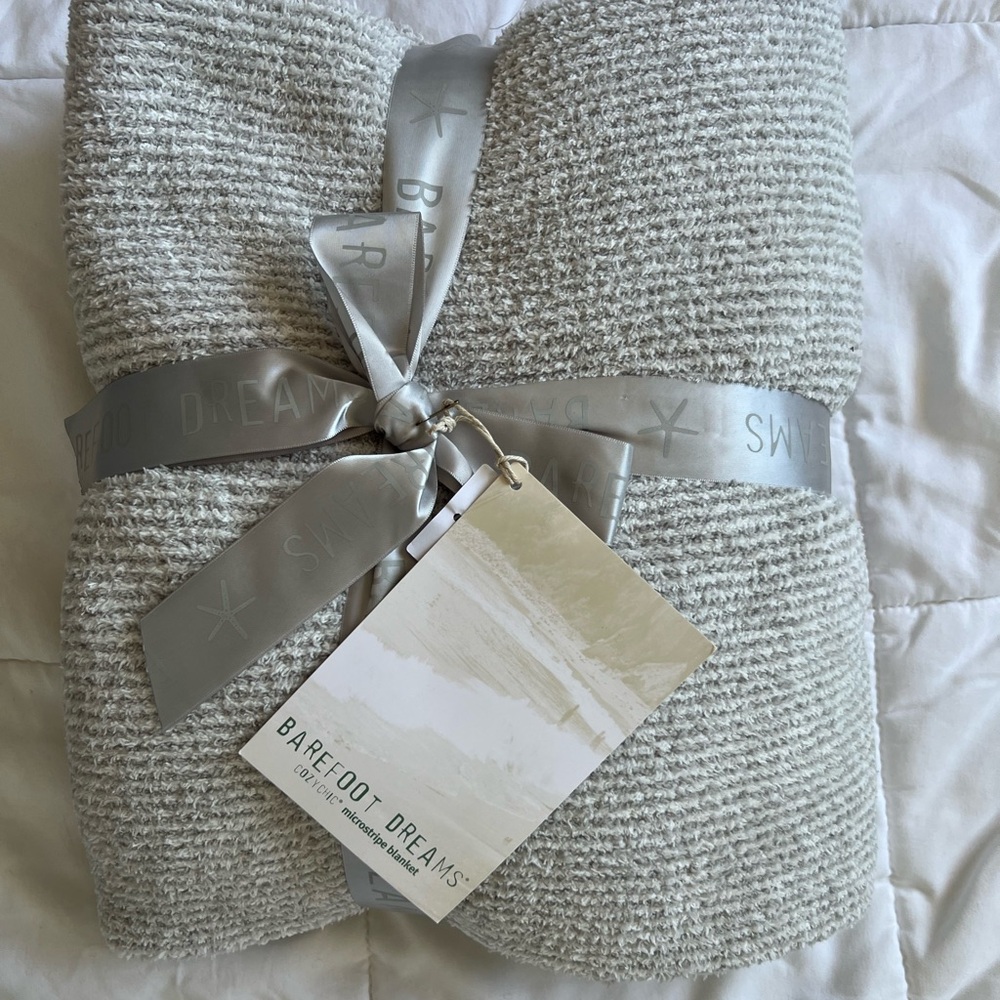 NWT Barefoot Dreams Grey/White Striped Blanket